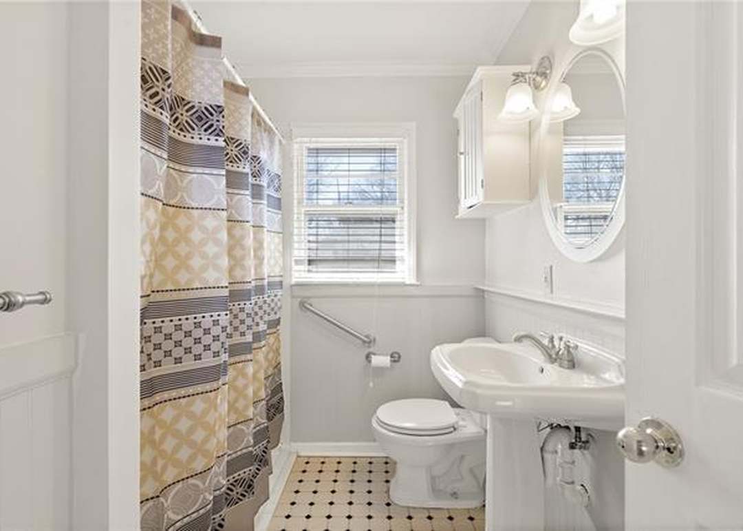 604 W 90 Terrace — photo 16