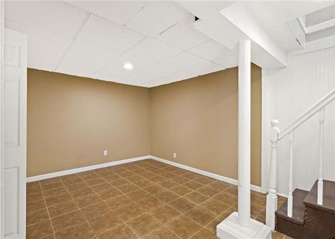 604 W 90 Terrace — photo 21