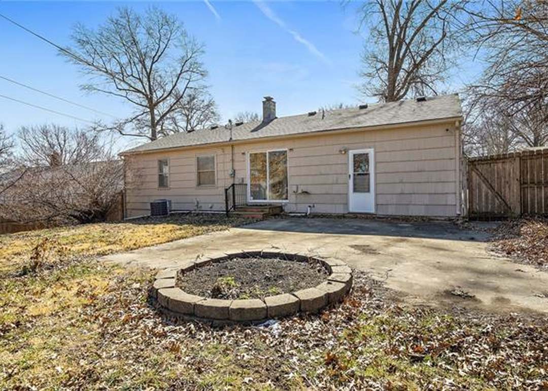 604 W 90 Terrace — photo 28