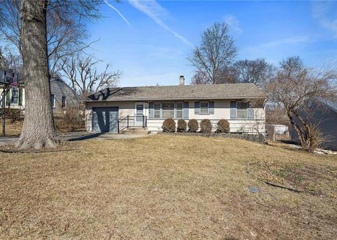 604 W 90 Terrace — photo 32