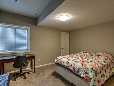 6040 Marion Street — photo 32