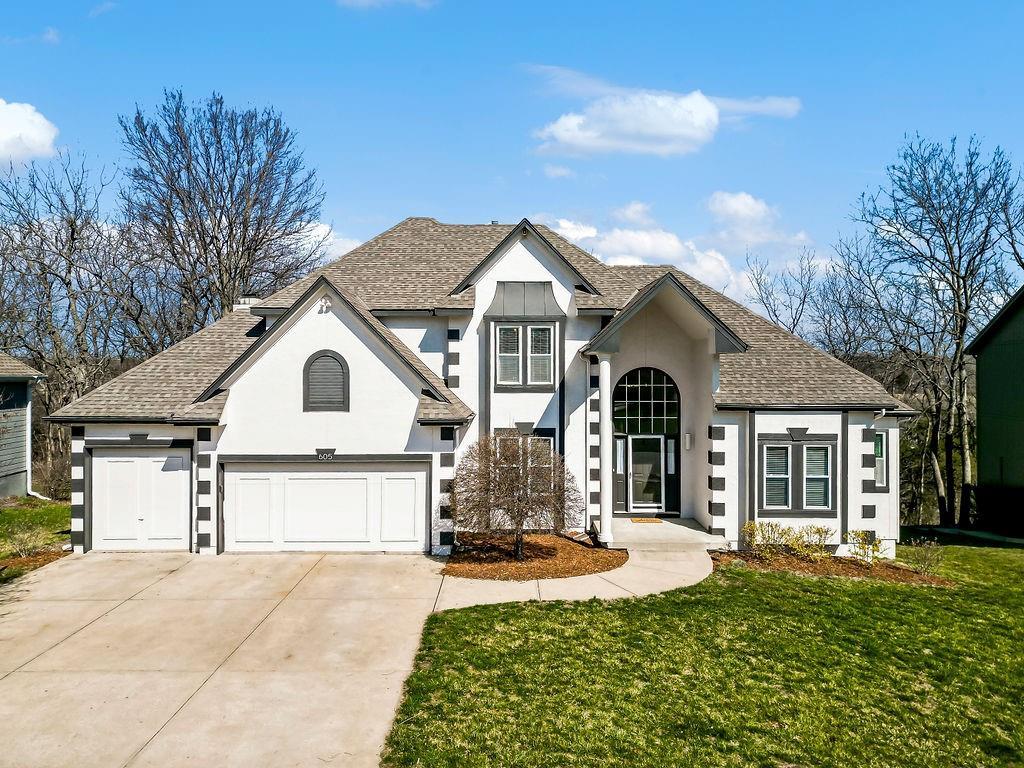 605 SW Trailpark Drive — photo 1