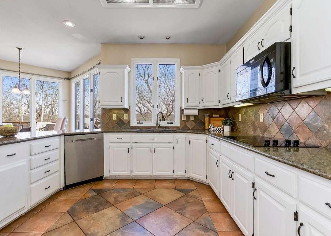 605 SW Trailpark Drive — photo 9