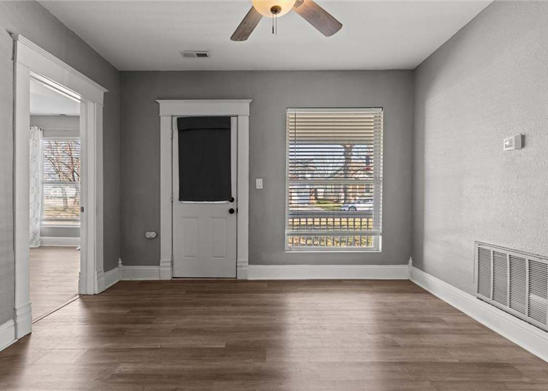 607 W Wea Street — photo 11