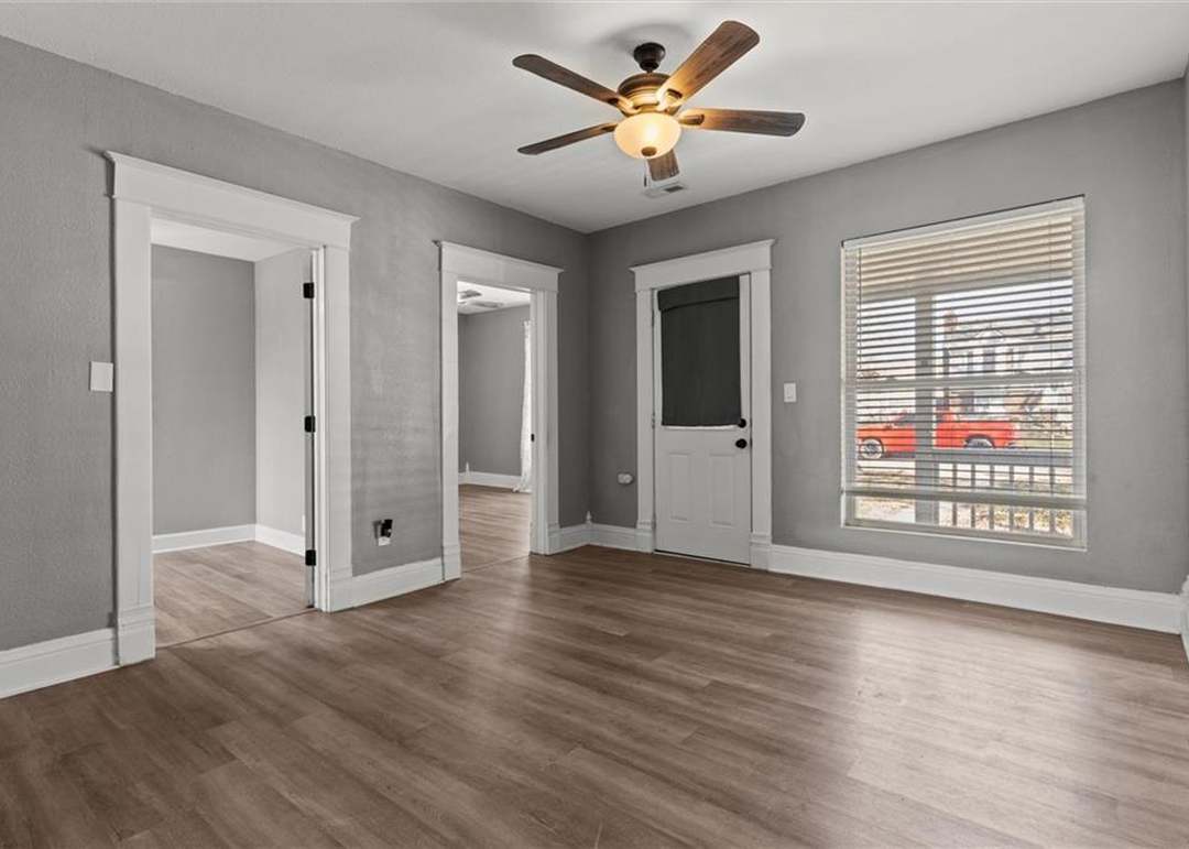 607 W Wea Street — photo 12
