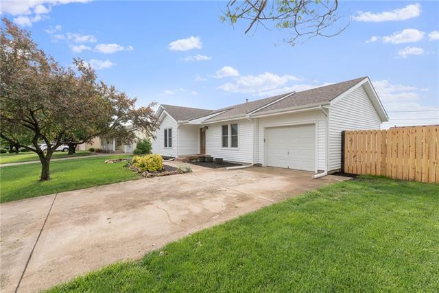 609 W Edgewood Drive — photo 1