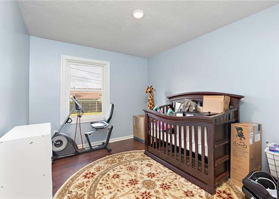 609 W Edgewood Drive — photo 4