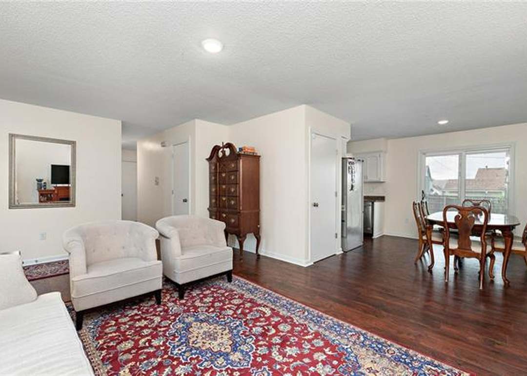 609 W Edgewood Drive — photo 6