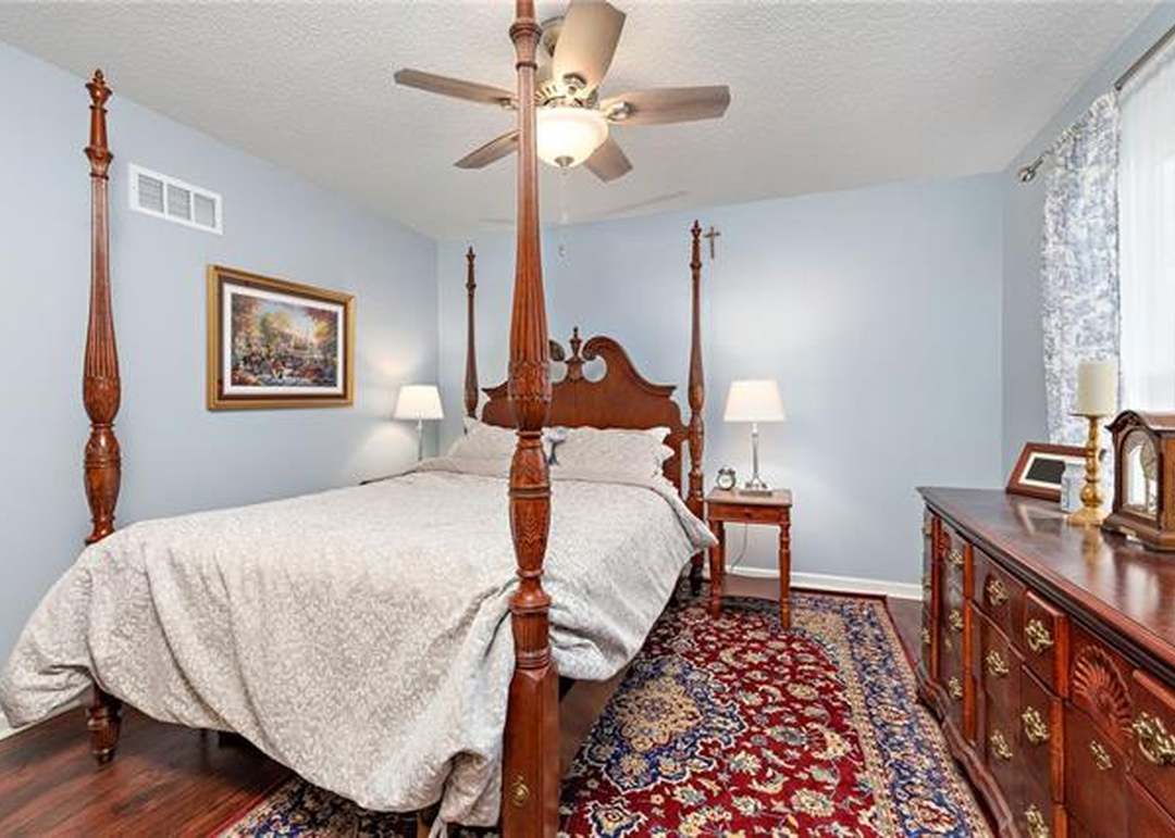 609 W Edgewood Drive — photo 10
