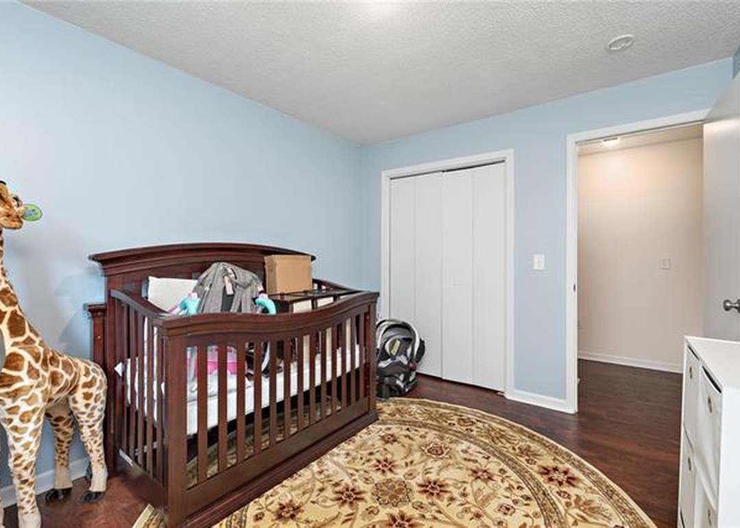 609 W Edgewood Drive — photo 11