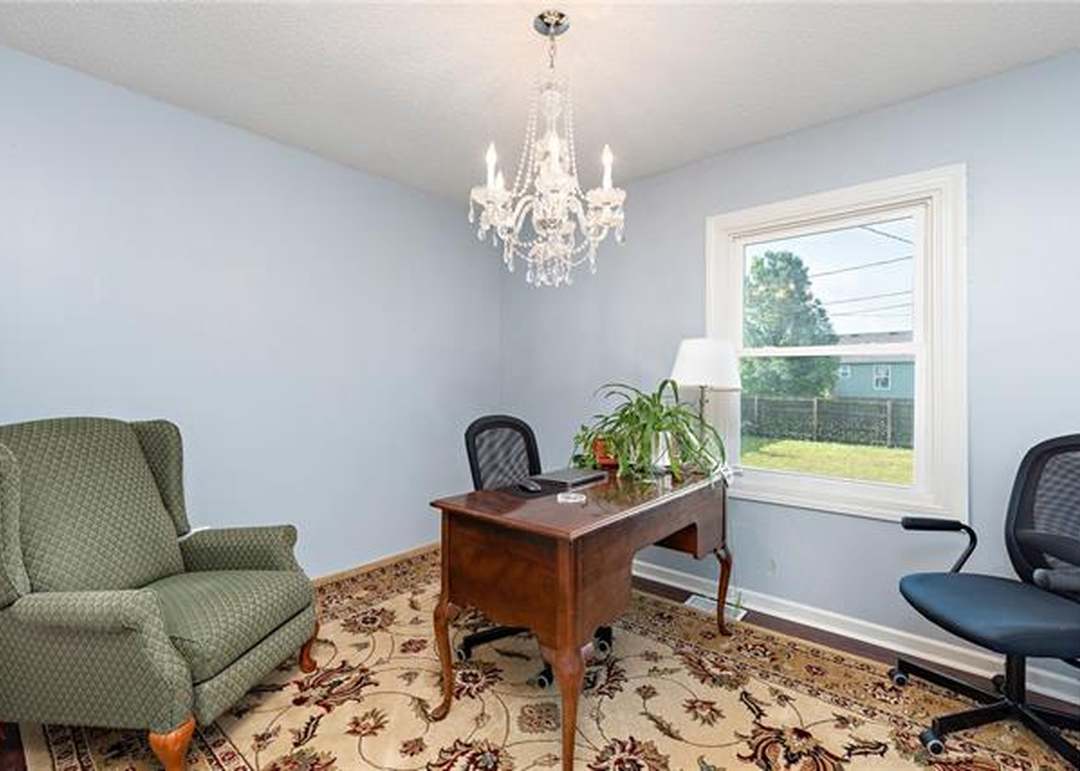 609 W Edgewood Drive — photo 12