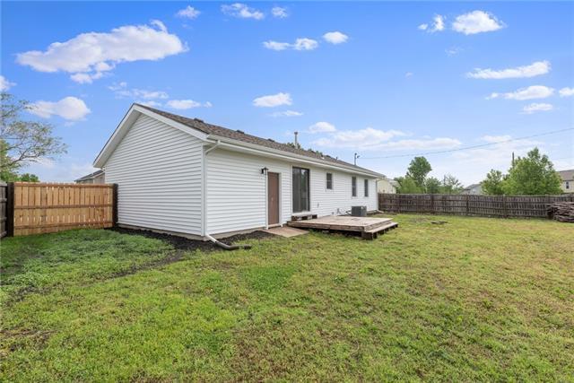609 W Edgewood Drive — photo 18
