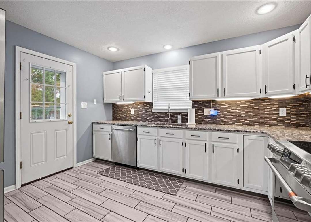 610 Meadowlark Road — photo 15