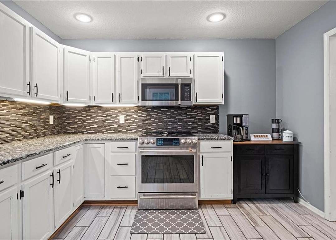 610 Meadowlark Road — photo 18
