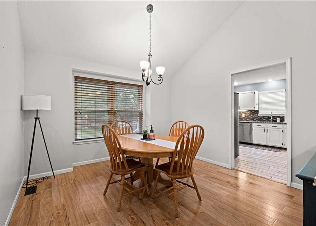 610 Meadowlark Road — photo 21