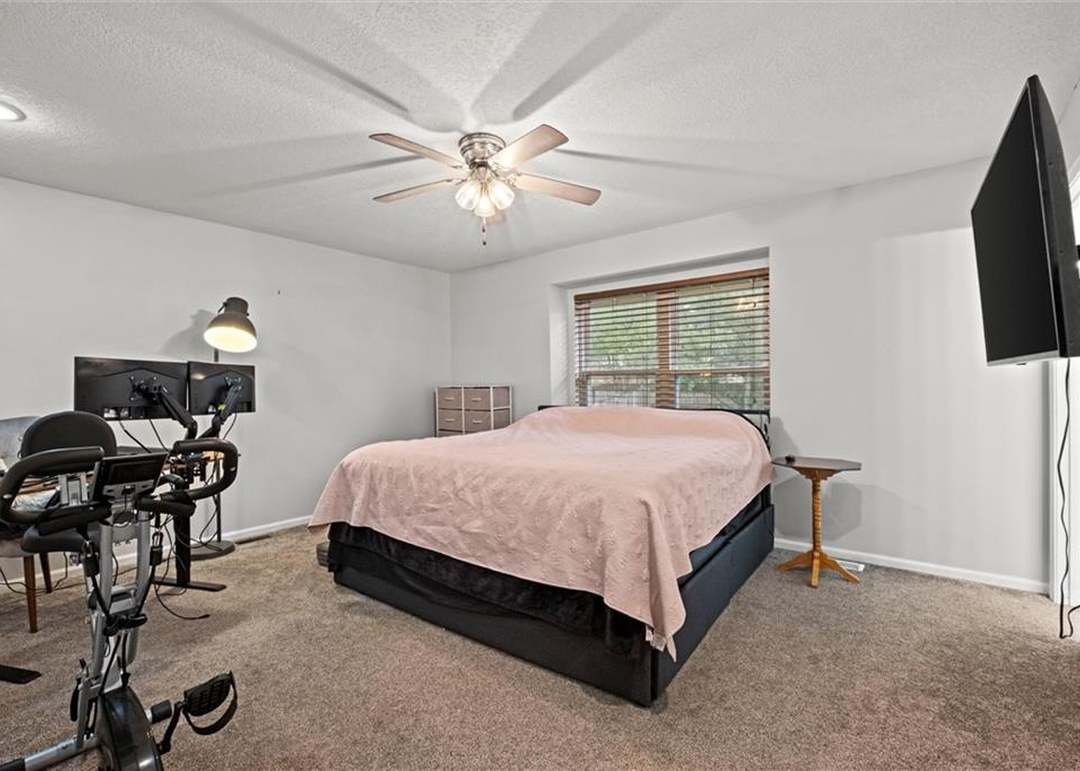 610 Meadowlark Road — photo 23
