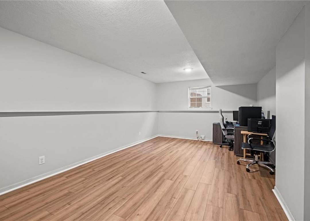 610 Meadowlark Road — photo 28