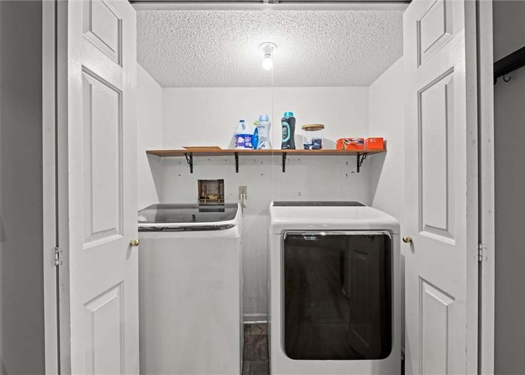 610 Meadowlark Road — photo 32