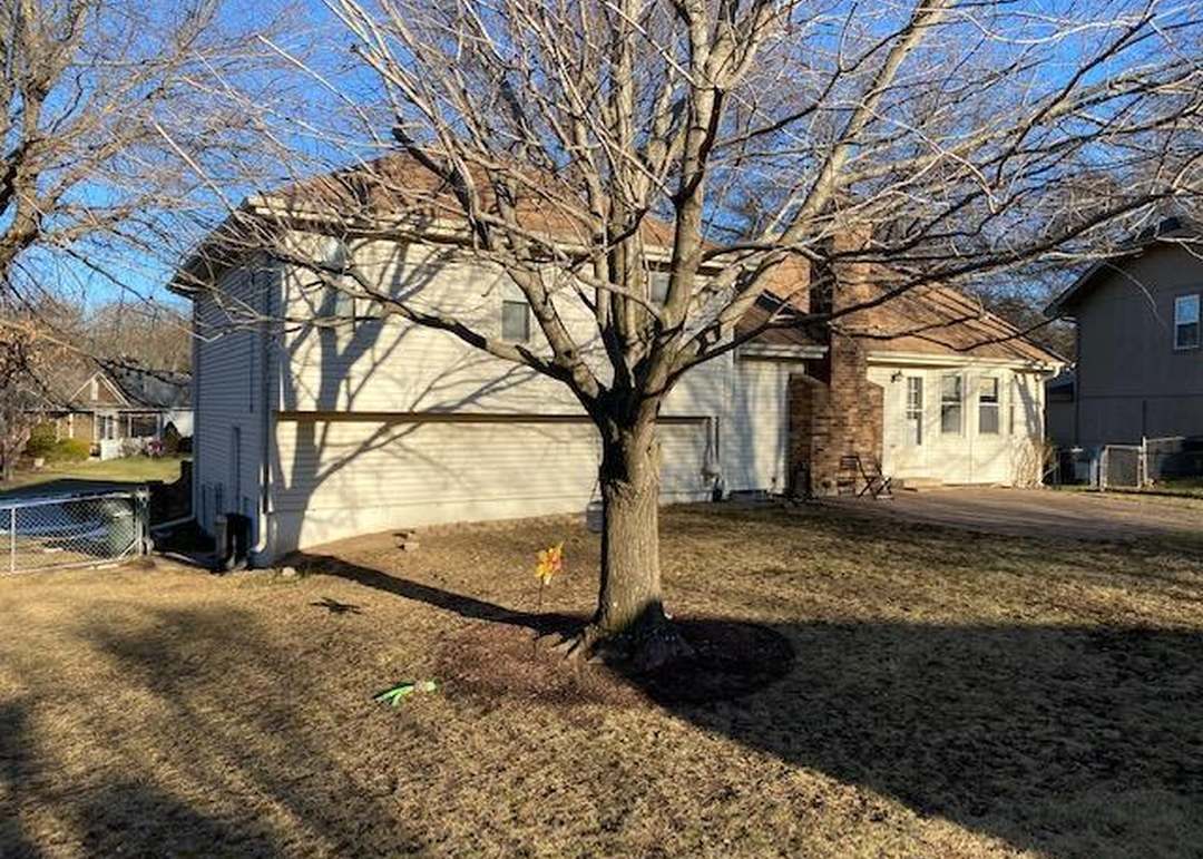 6100 Greenwood Dr — photo 36