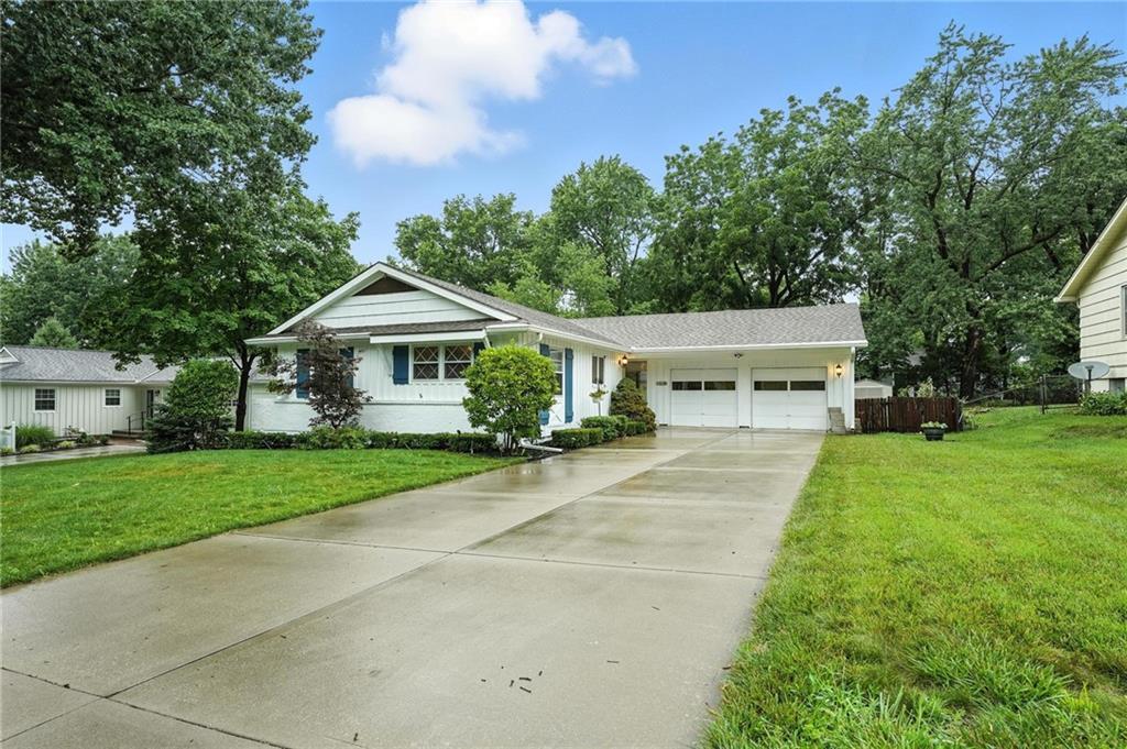 6100 W 85th Terrace, Overland Park, KS