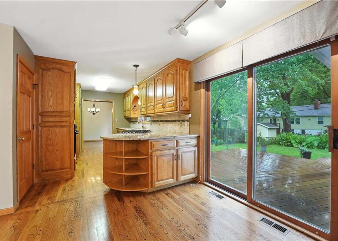 6100 W 85th Terrace — photo 11