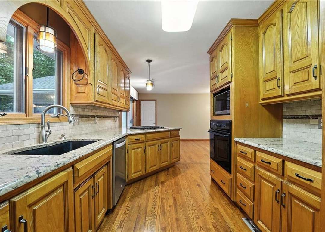 6100 W 85th Terrace — photo 12
