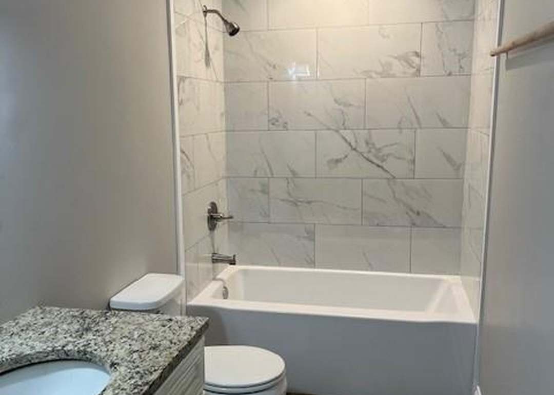 611 E 3rd Street — photo 5