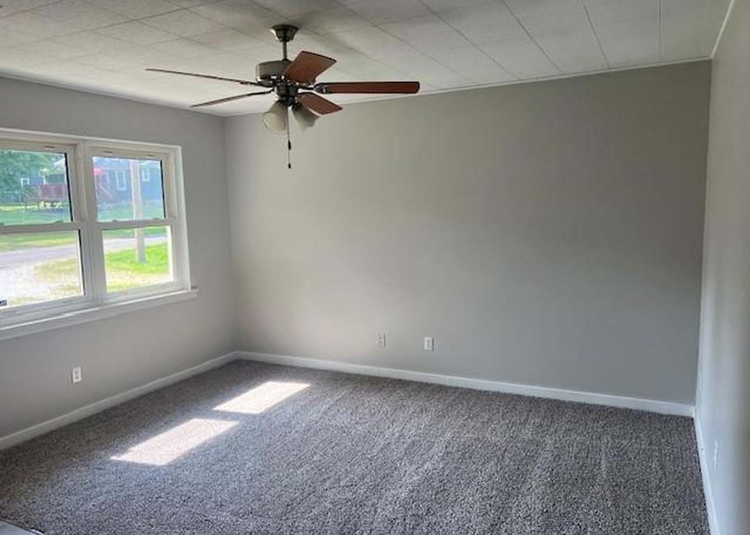 611 E 3rd Street — photo 7