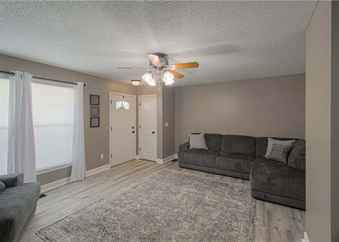 6118 N Mercier Street — photo 11
