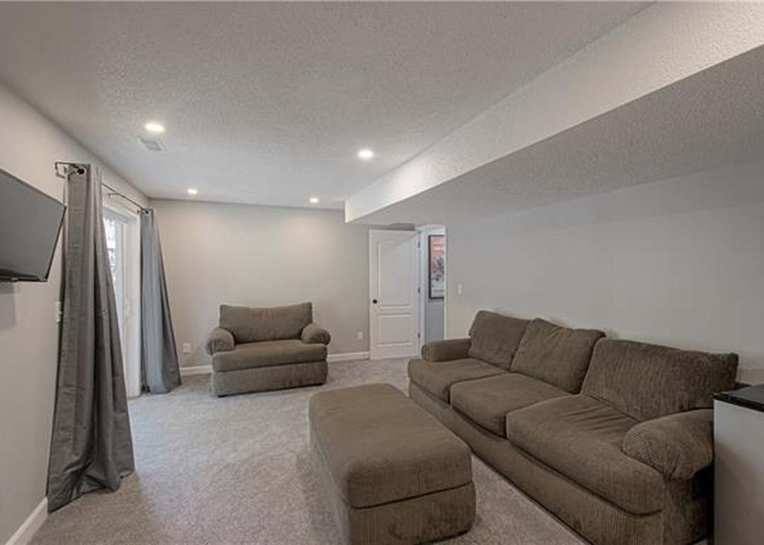 6118 N Mercier Street — photo 25