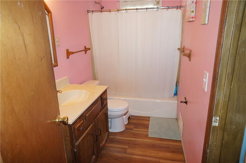 613 S Scott Avenue — photo 15
