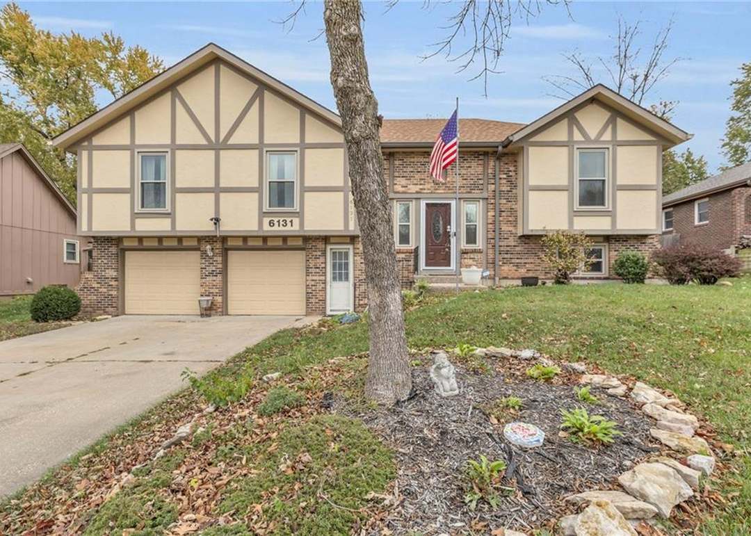 6131 Greenwood Drive — photo 8