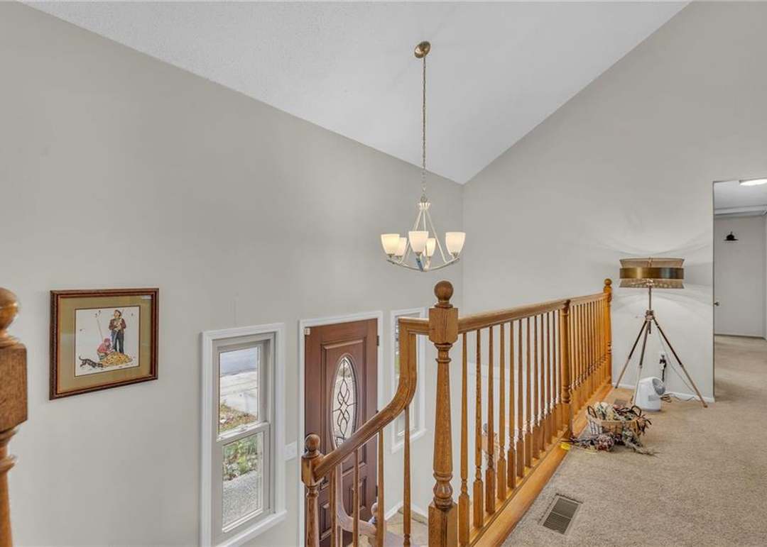 6131 Greenwood Drive — photo 11