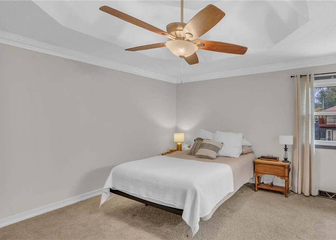 6131 Greenwood Drive — photo 21