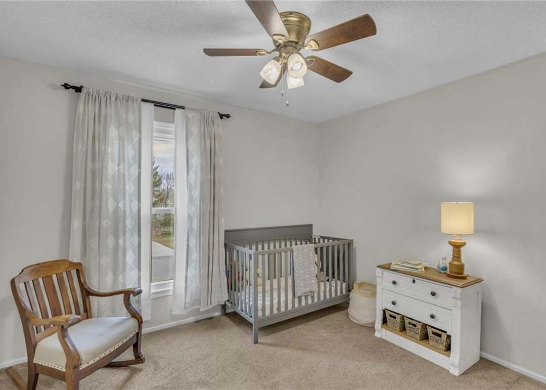 6131 Greenwood Drive — photo 25