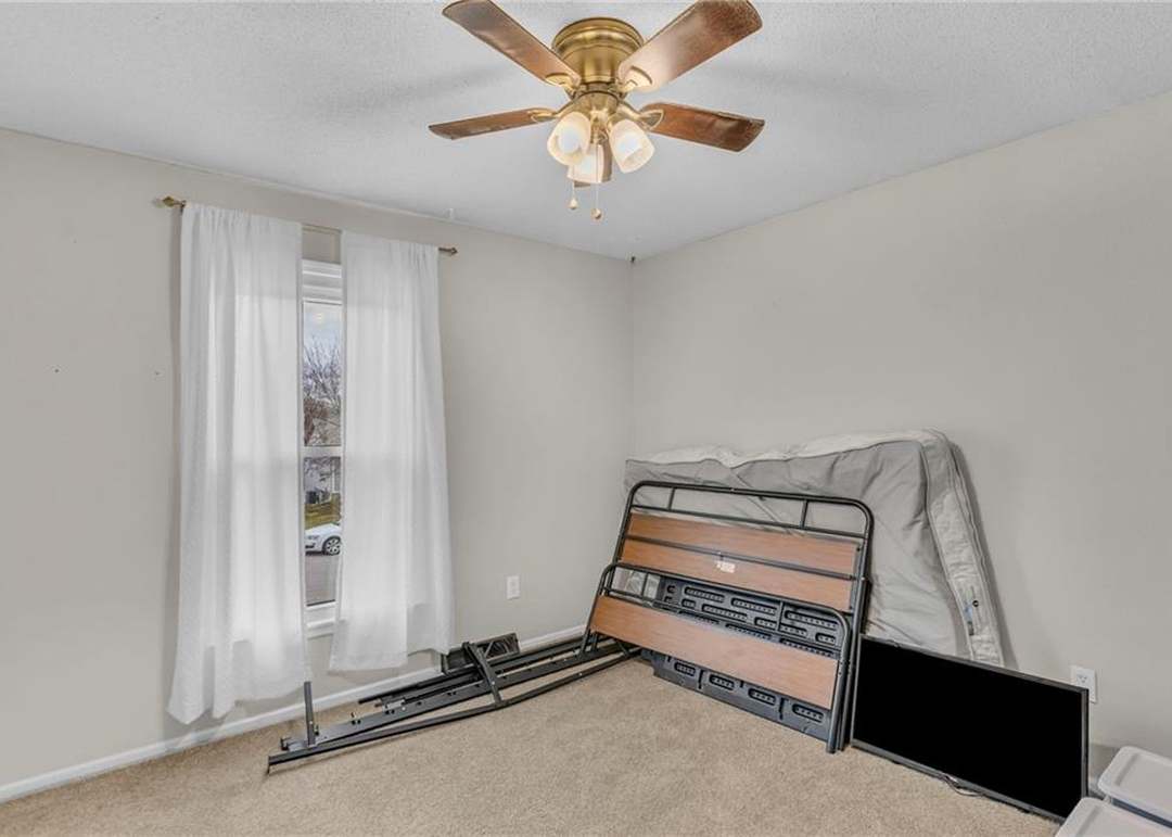 6131 Greenwood Drive — photo 27