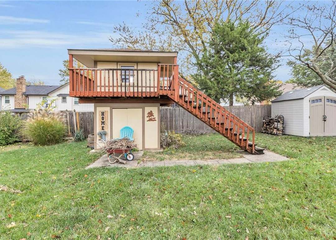6131 Greenwood Drive — photo 36