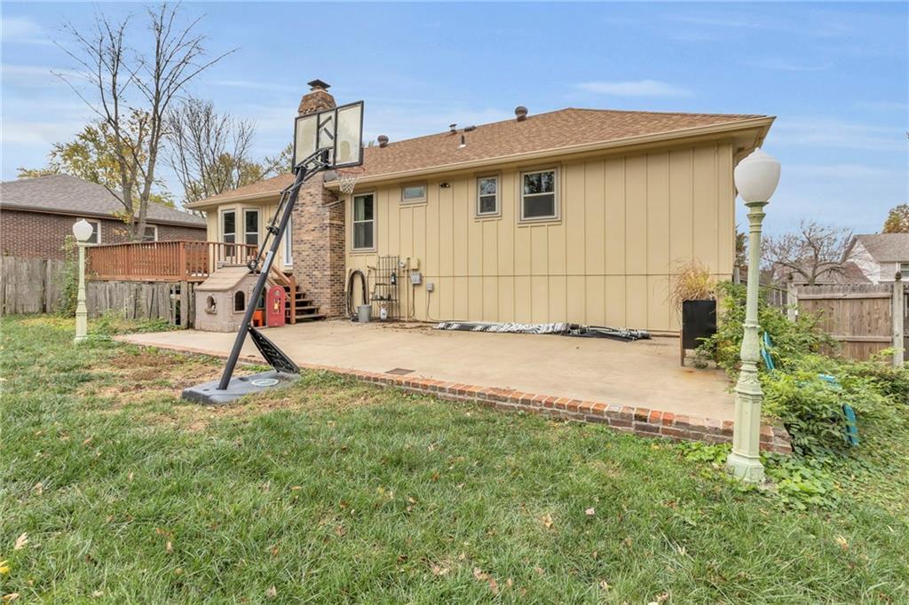 6131 Greenwood Drive — photo 38