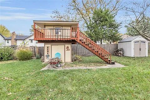 6131 Greenwood Street — photo 5
