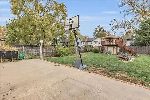 6131 Greenwood Street — photo 7