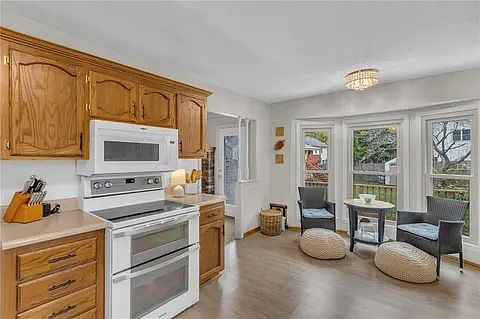 6131 Greenwood Street — photo 25