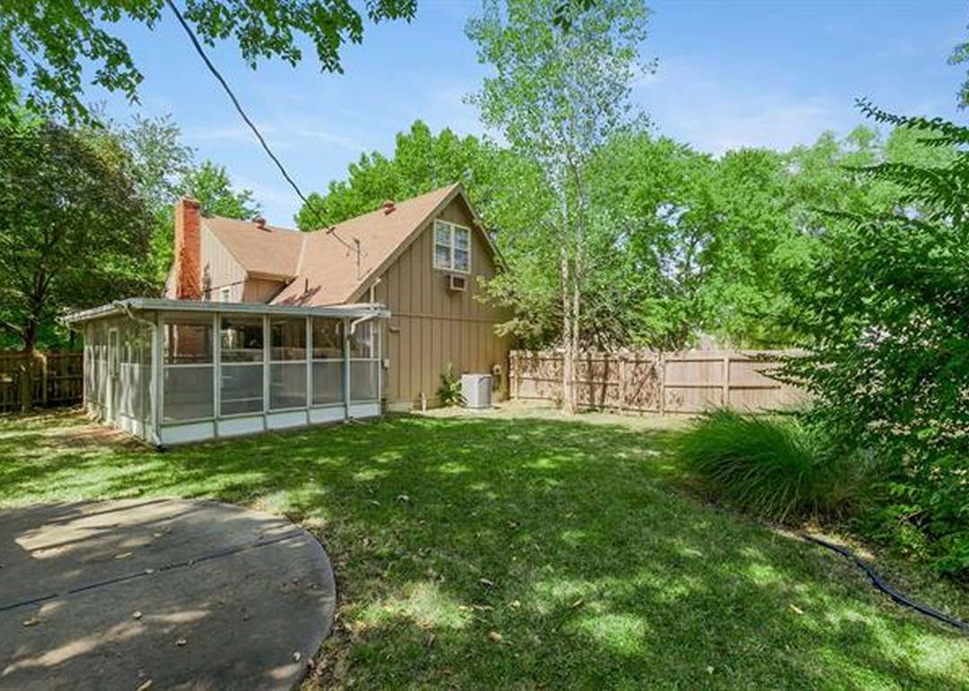 6141 Newton Street — photo 8