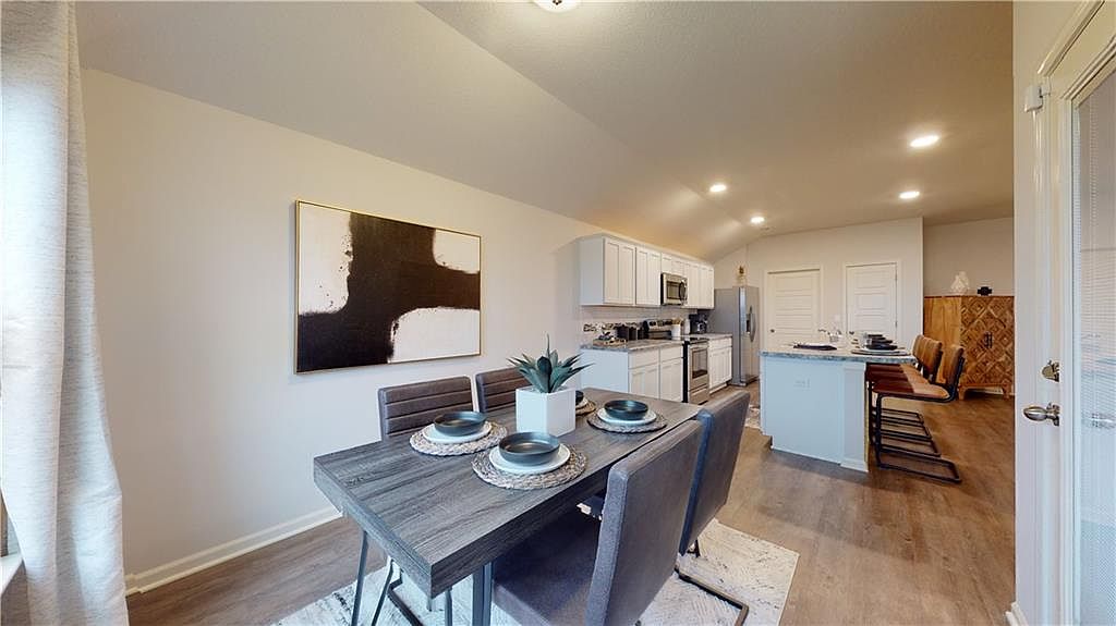 615 W Lanesfield Street — photo 7