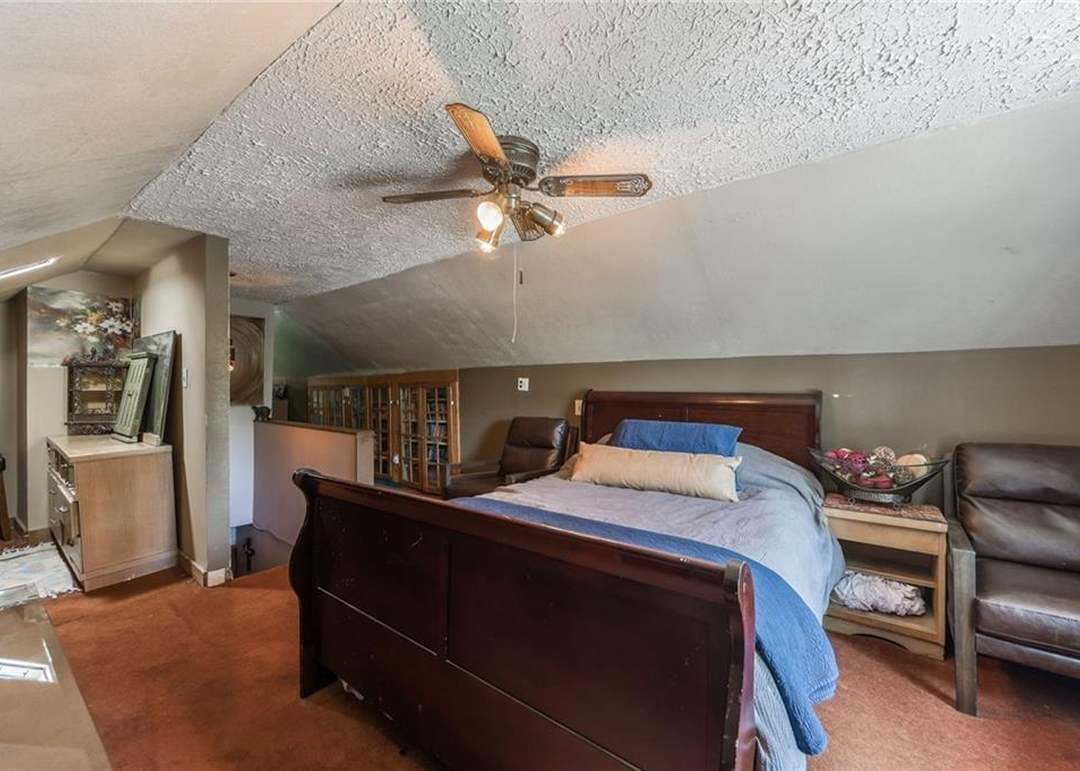 619 S Hardy Avenue — photo 32