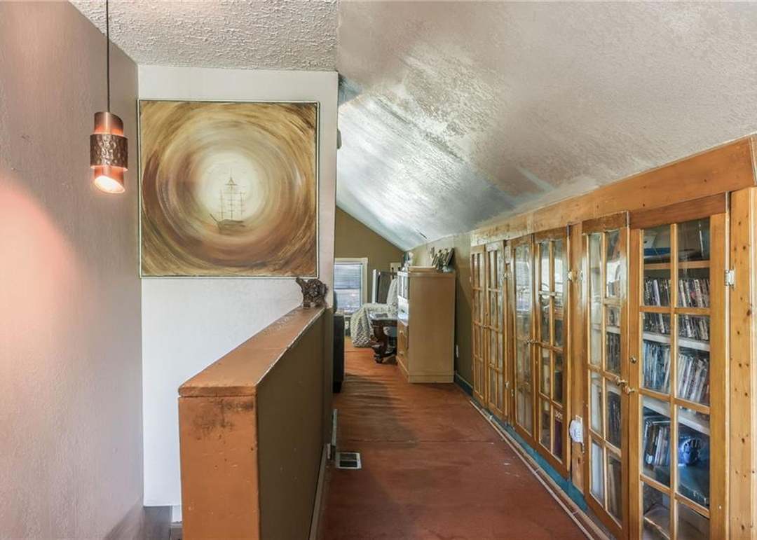 619 S Hardy Avenue — photo 33