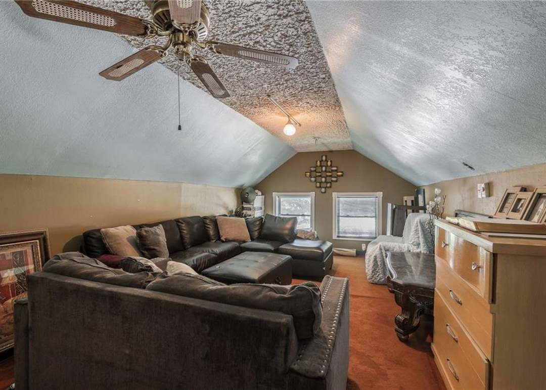 619 S Hardy Avenue — photo 34