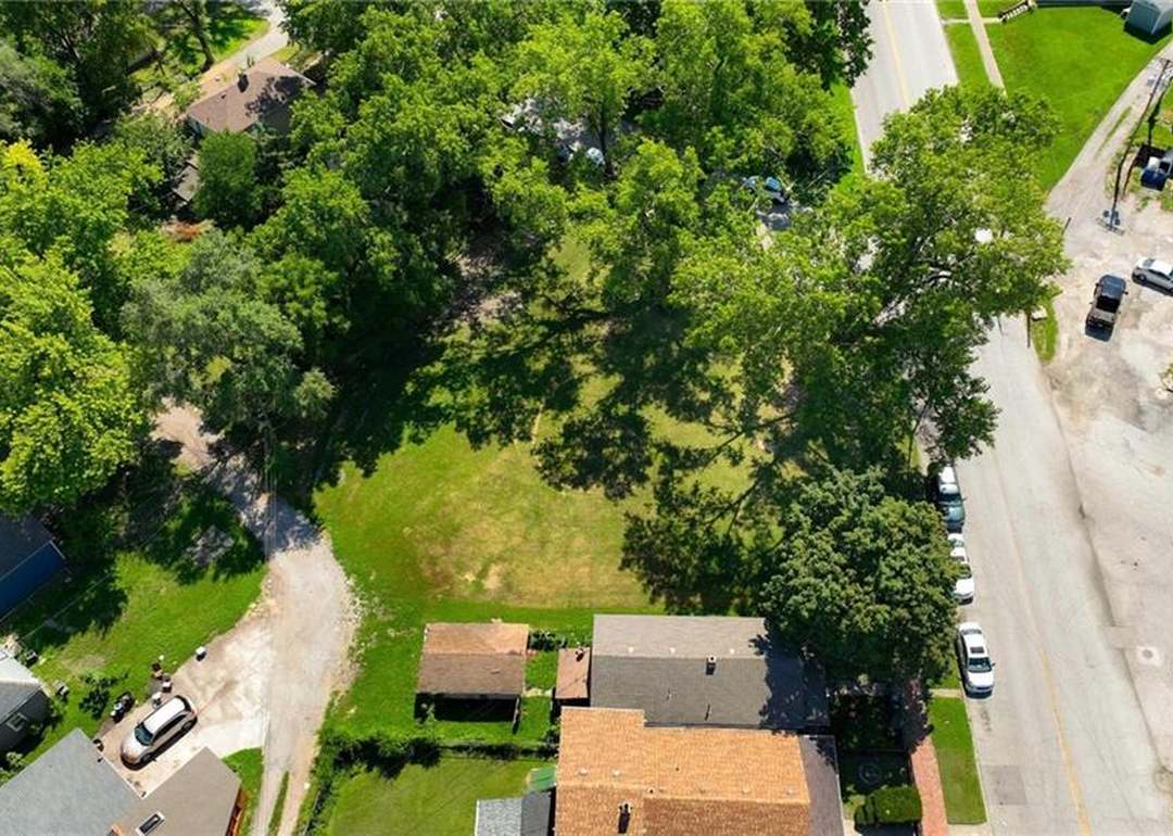 619 S Hardy Avenue — photo 42