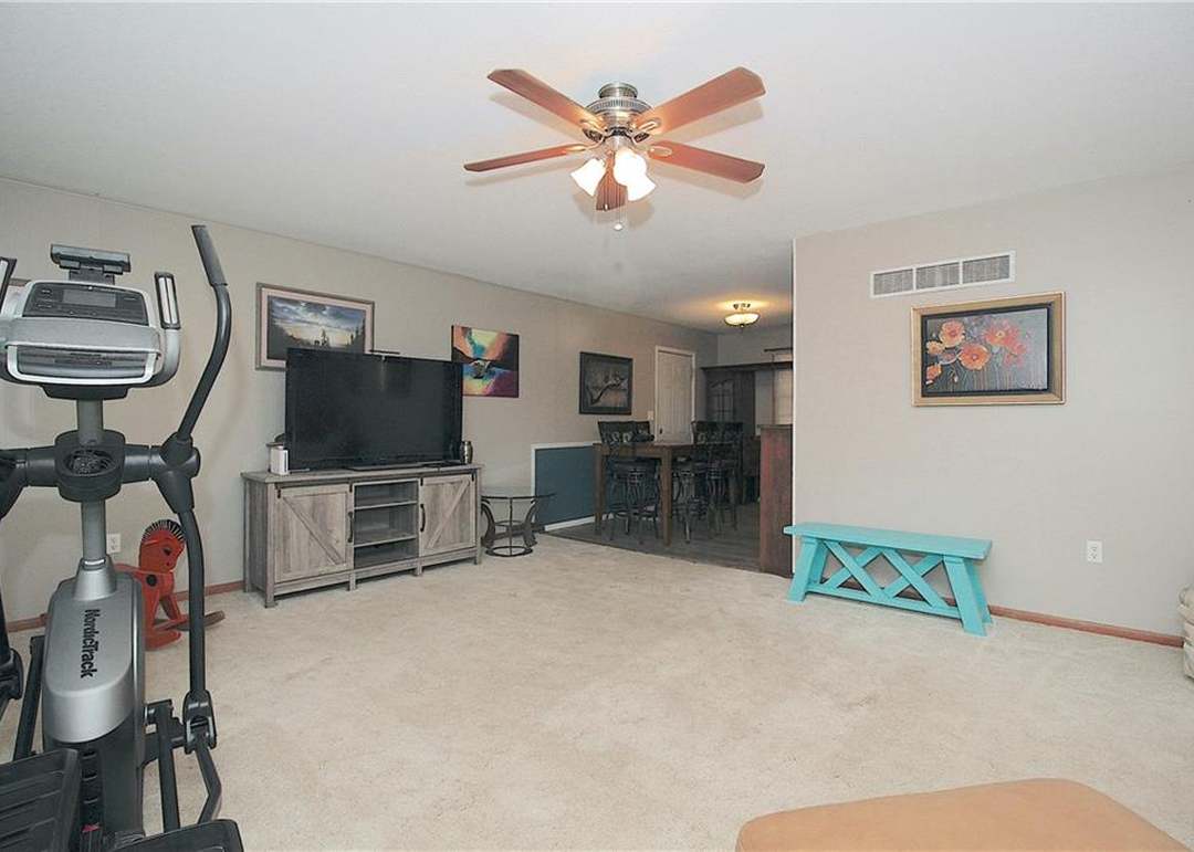 619 W 7th Avenue — photo 13