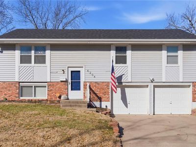 6204 E 140TH Terrace, Grandview, MO