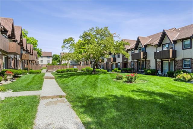 6218 Robinson Street — photo 16